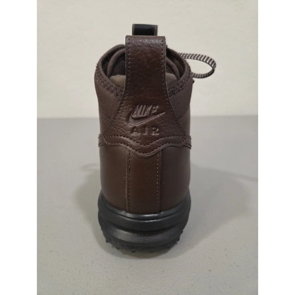 Nike mens brown